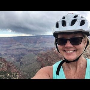 Meet your Posher, Angie